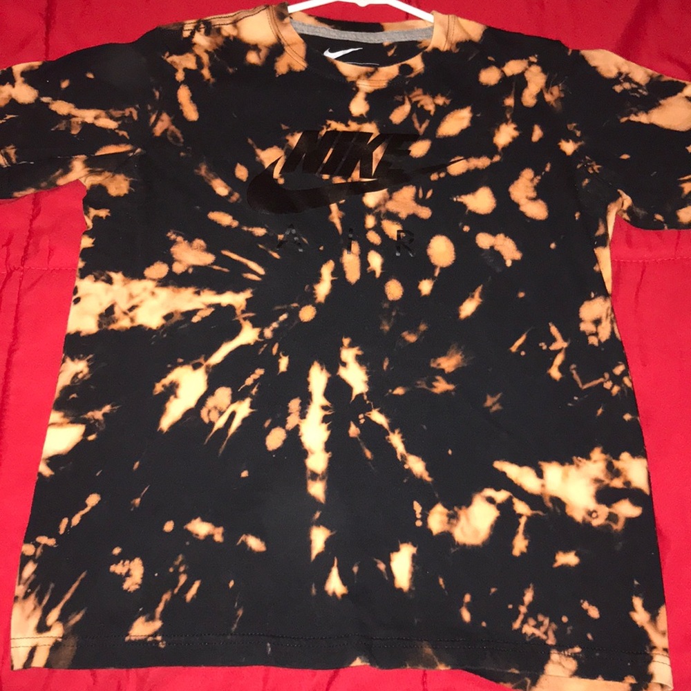 Nike tee